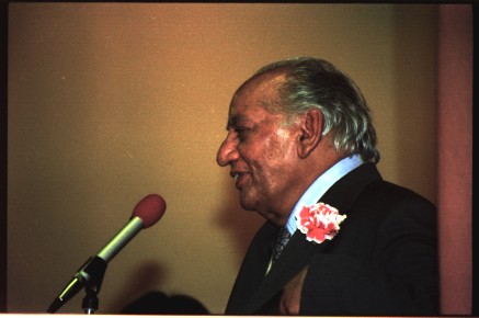 Faiz Ahmad Faiz, photographed at SOAS, London, 1983 by Amarjit Chandan